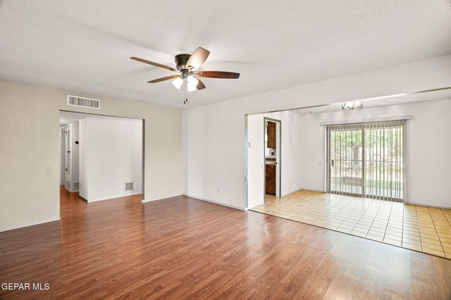 3200 SLOCUM Street, El Paso, TX 79936