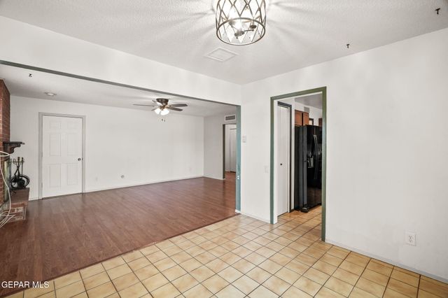 3200 SLOCUM Street, El Paso, TX 79936