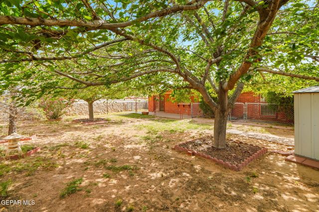 3200 SLOCUM Street, El Paso, TX 79936