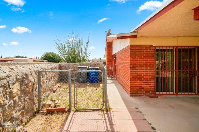 3200 SLOCUM Street, El Paso, TX 79936
