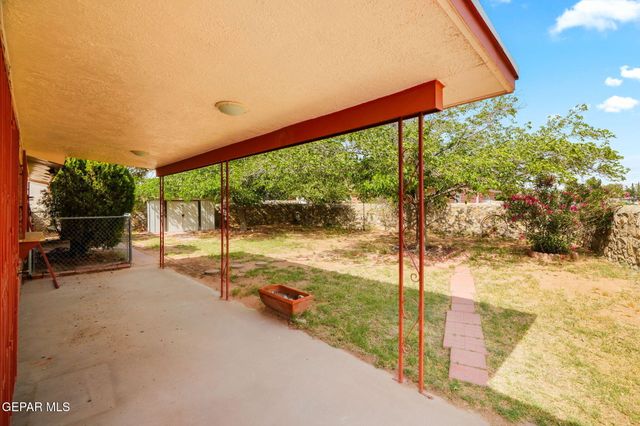 3200 SLOCUM Street, El Paso, TX 79936