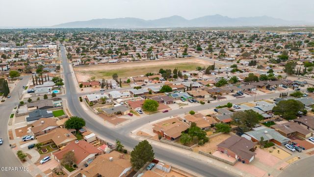 3200 SLOCUM Street, El Paso, TX 79936