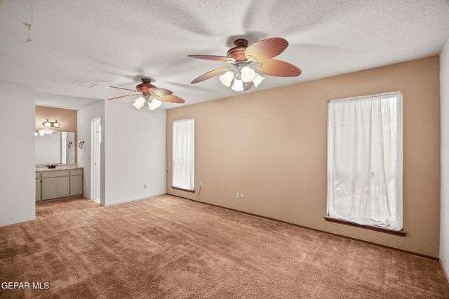 3200 SLOCUM Street, El Paso, TX 79936