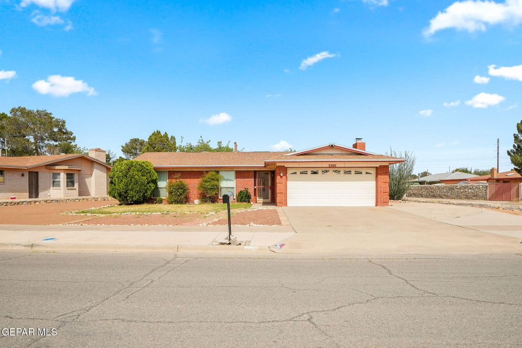 3200 SLOCUM Street, El Paso, TX 79936