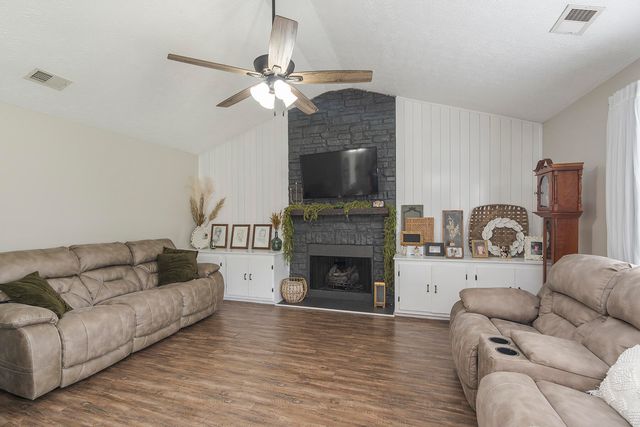 142 Irving Lane, Georgetown, KY 40324