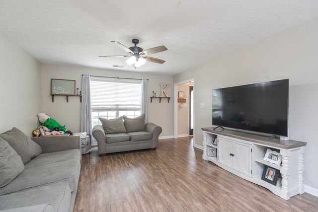 142 Irving Lane, Georgetown, KY 40324
