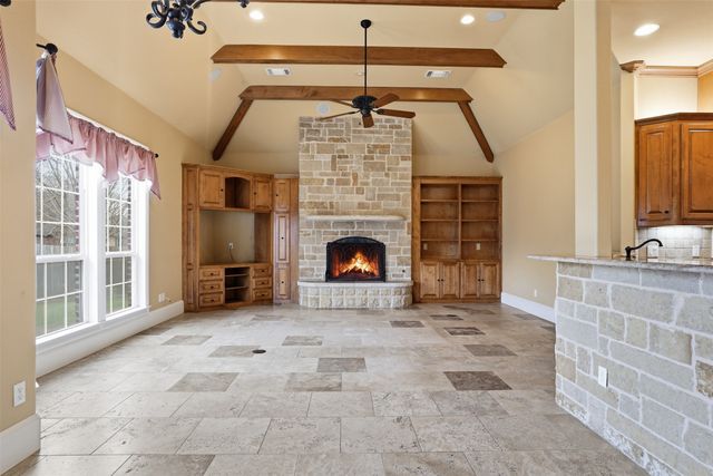 1123 Berkley Drive, Cleburne, TX 76033