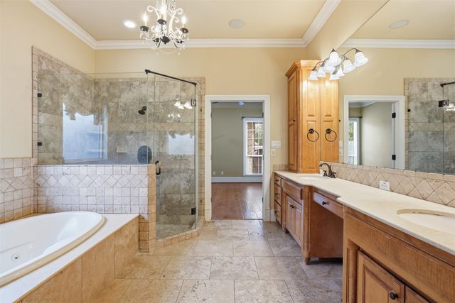 1123 Berkley Drive, Cleburne, TX 76033