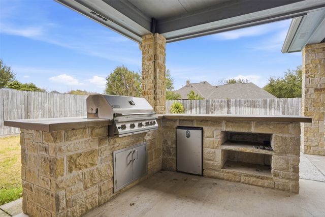 1123 Berkley Drive, Cleburne, TX 76033