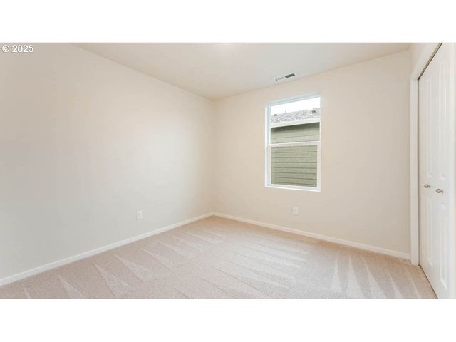 2315 30th Pl, Springfield, OR 97477