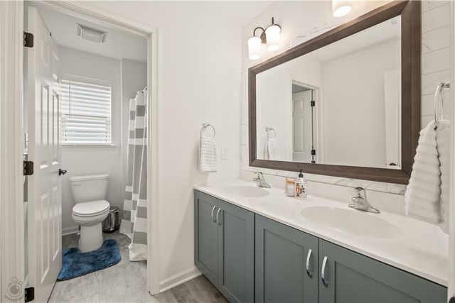1011 Phyllis Place, Palmer Twp, PA 18045