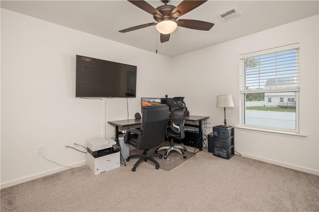1011 Phyllis Place, Palmer Twp, PA 18045