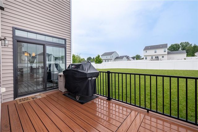 1011 Phyllis Place, Palmer Twp, PA 18045