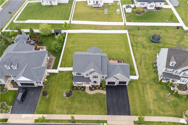 1011 Phyllis Place, Palmer Twp, PA 18045