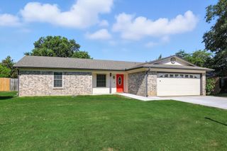 1028 Bryant Street, Benbrook, TX 76126