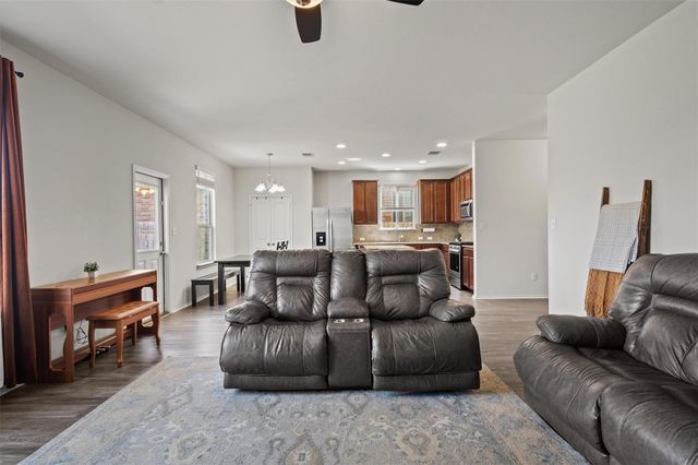 11816 Jackson Falls WAY, Manor, TX 78653