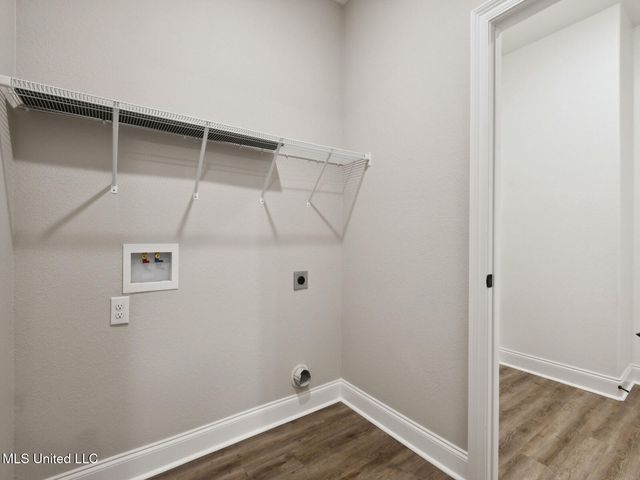 10422 Landon Meadows Drive, Gulfport, MS 39503