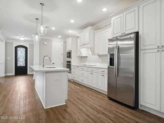 10422 Landon Meadows Drive, Gulfport, MS 39503