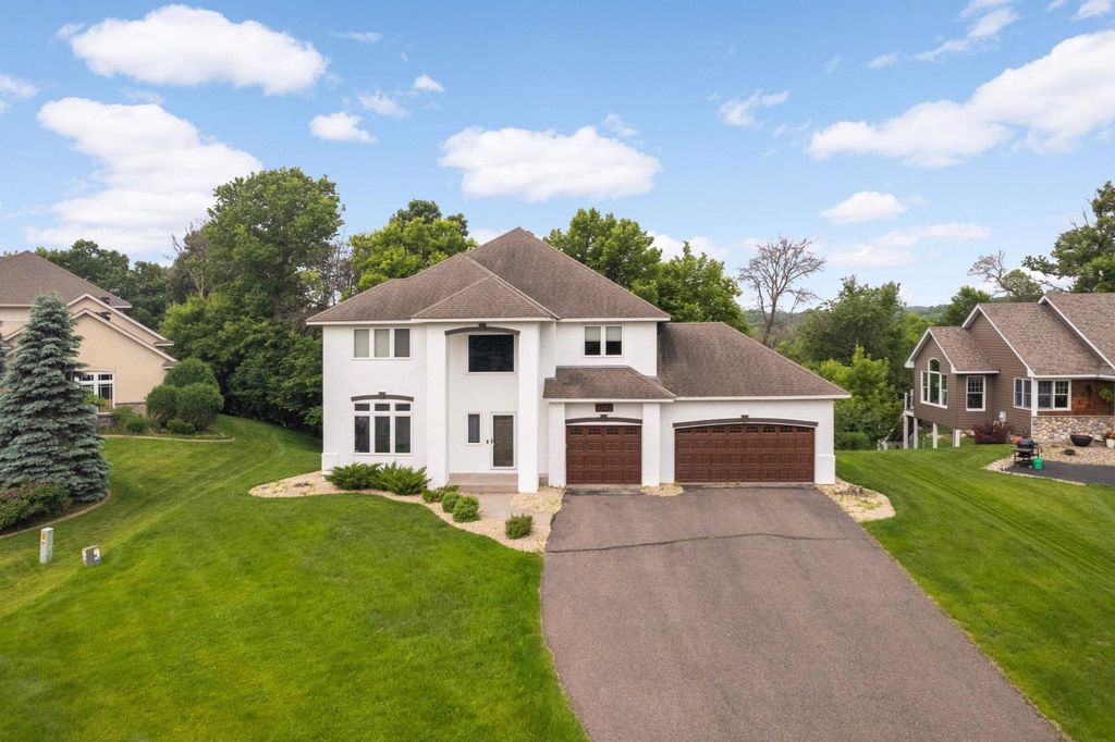 6242 Cavendish Place, Eden Prairie, MN 55346