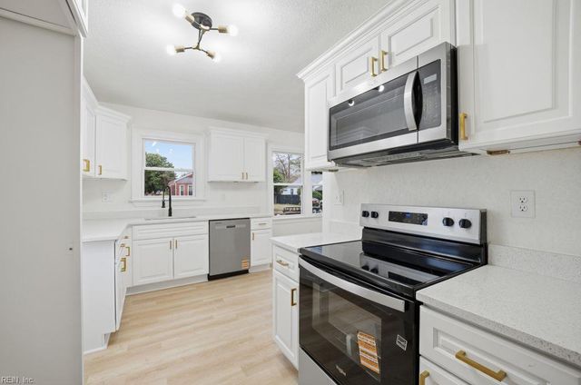 1201 Evelyn ST, Norfolk, VA 23518