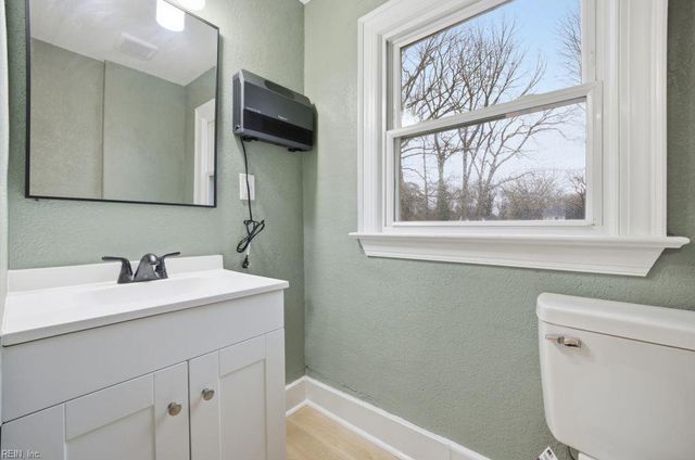 1201 Evelyn ST, Norfolk, VA 23518