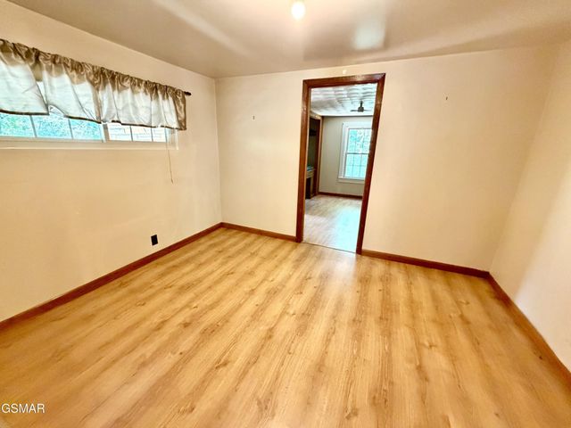 4906 Shady Road, Strawberry Plains, TN 37871