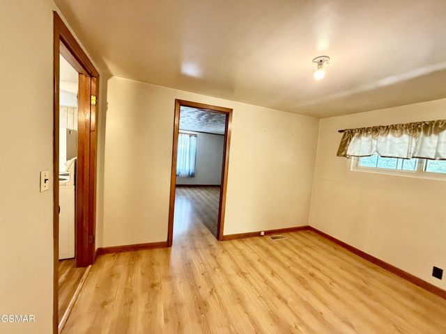 4906 Shady Road, Strawberry Plains, TN 37871
