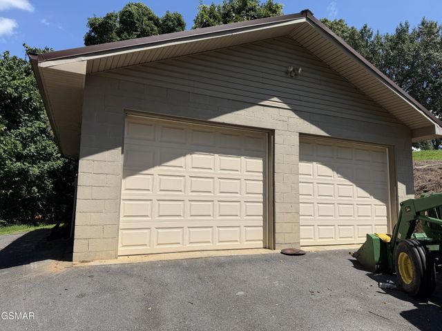 4906 Shady Road, Strawberry Plains, TN 37871