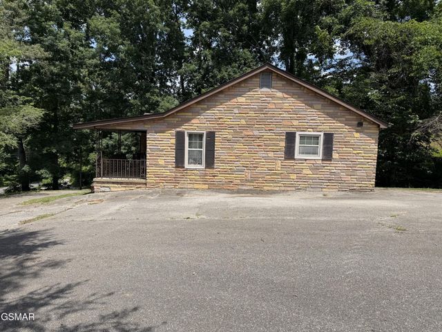 4906 Shady Road, Strawberry Plains, TN 37871