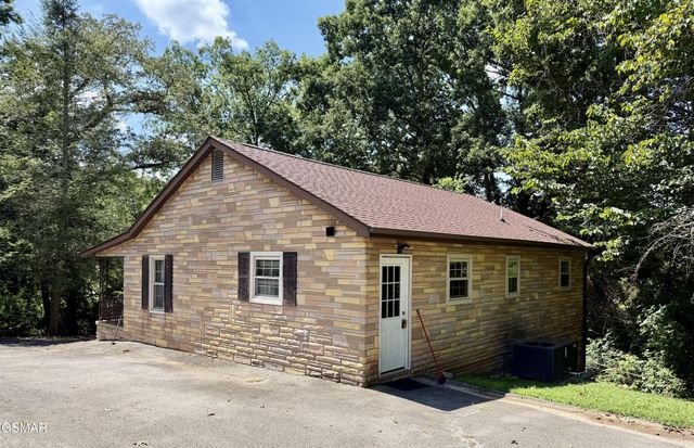4906 Shady Road, Strawberry Plains, TN 37871