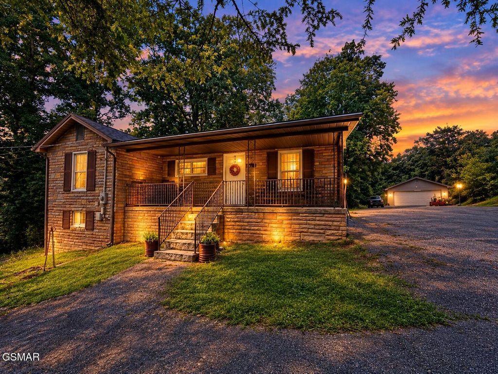 4906 Shady Road, Strawberry Plains, TN 37871