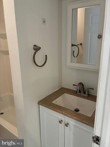 101 CRESTMONT TER, Mount Laurel, NJ 08054