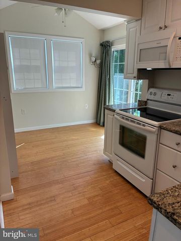 101 CRESTMONT TER, Mount Laurel, NJ 08054