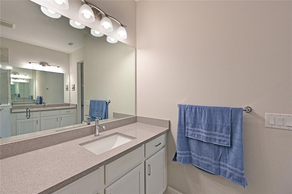 Image 16 of property listing at 10715 KLEE AVENUE, Bradenton, FL 34212