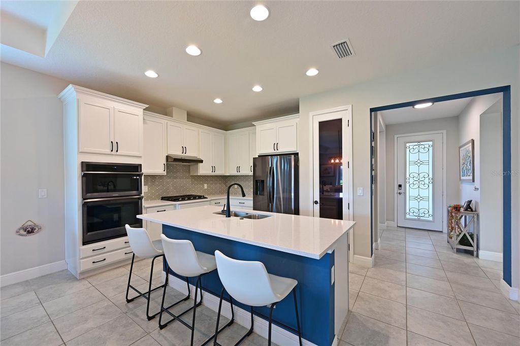Image 3 of property listing at 10715 KLEE AVENUE, Bradenton, FL 34212