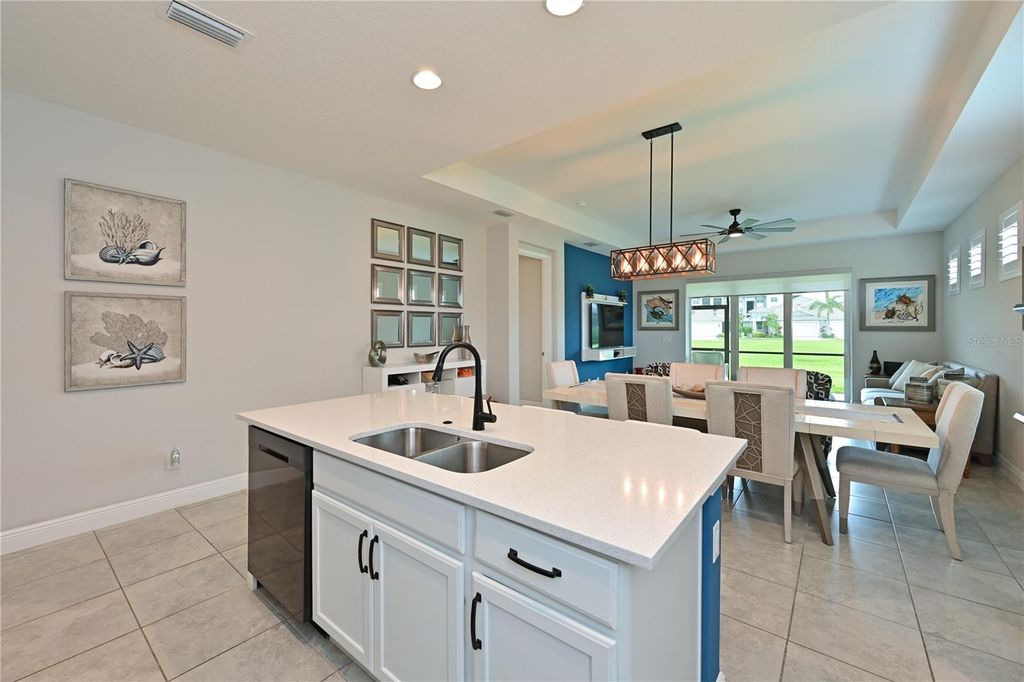 Image 21 of property listing at 10715 KLEE AVENUE, Bradenton, FL 34212
