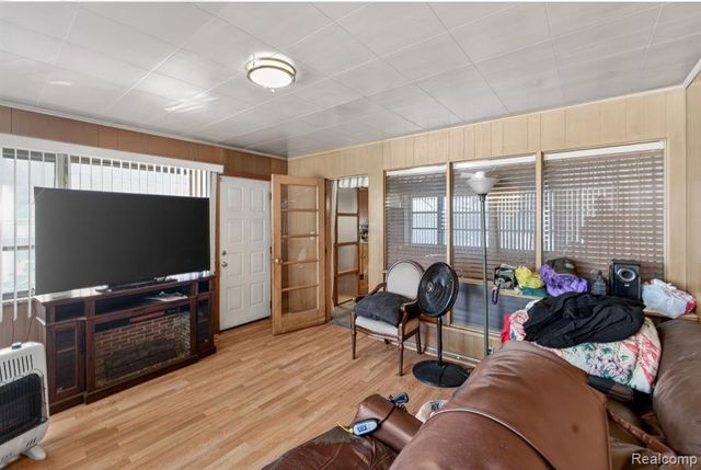 14148 Winston, Redford, MI 48239