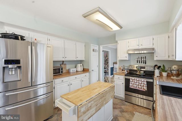 2076 AQUIA DR, Stafford, VA 22554