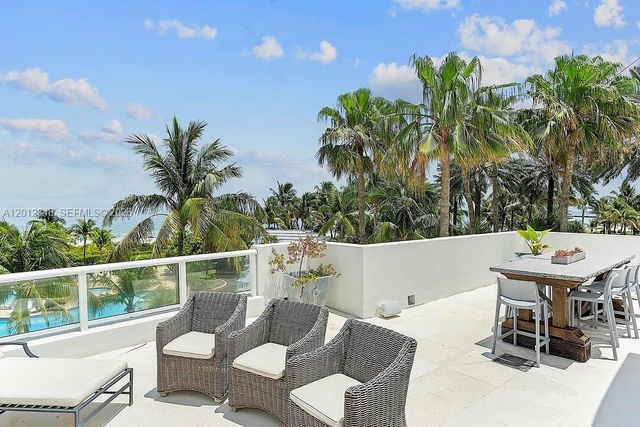 50 S Pointe Dr TWN1, Miami Beach, FL 33139