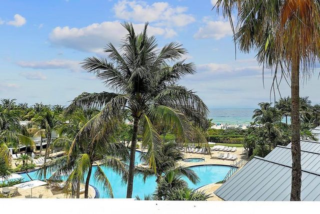 50 S Pointe Dr TWN1, Miami Beach, FL 33139