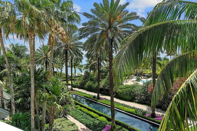 50 S Pointe Dr TWN1, Miami Beach, FL 33139