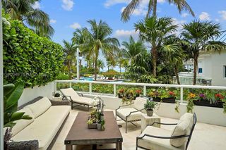 50 S Pointe Dr TWN1, Miami Beach, FL 33139