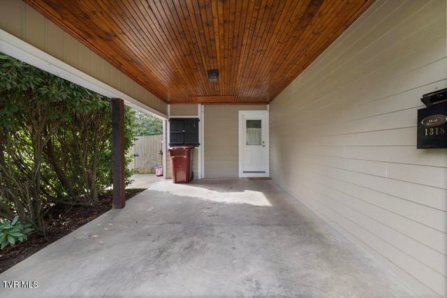 1318 Oxford Place, Johnson City, TN 37601