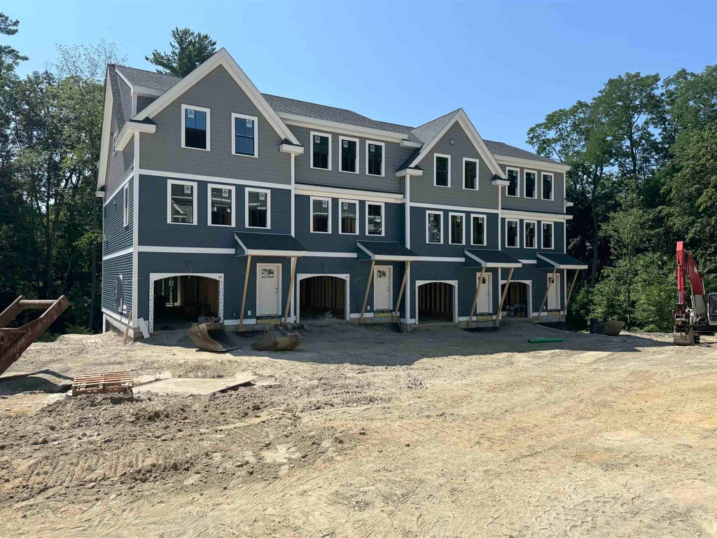 17 Lenox Drive A, Dover, NH 03820