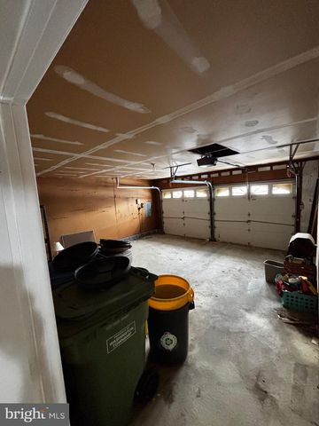 10 N MARS DR, Sewell, NJ 08080