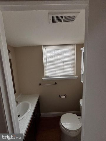 10 N MARS DR, Sewell, NJ 08080