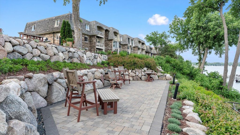 4397 Wilshire Boulevard E305, Mound, MN 55364 — photo 2