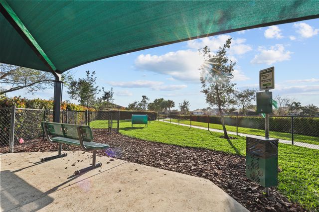 786 SE Courances Drive, Port St. Lucie, Port St Lucie, FL 34984