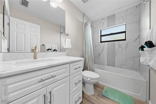 328 SW 26th AVE, Cape Coral, FL 33991