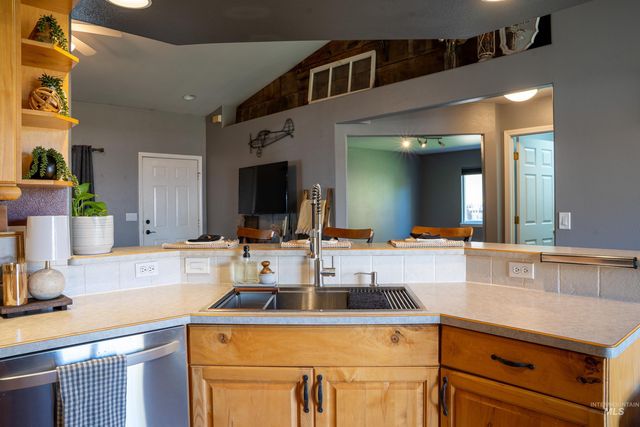 1462 W. Mchenry St, Kuna, ID 83634